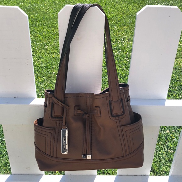 Tignanello Handbags - Tignanello 100% Leather Bag